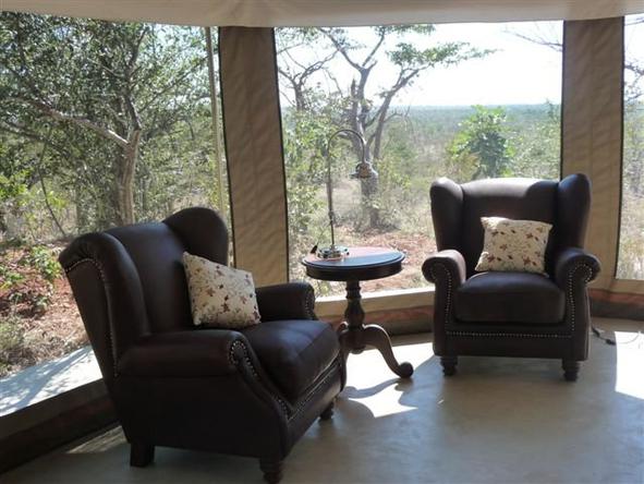 The Elephant Camp - Lounge 